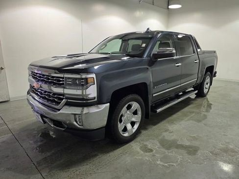 Used 2017 Chevrolet Silverado 1500 LTZ w/ High Desert Package image 3