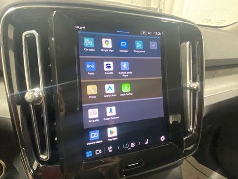 Certified 2025 Volvo XC40 B5 Plus image 22