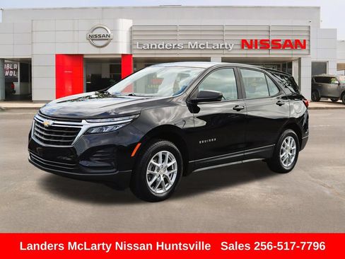 Used 2022 Chevrolet Equinox LS AWD/4WD image 9
