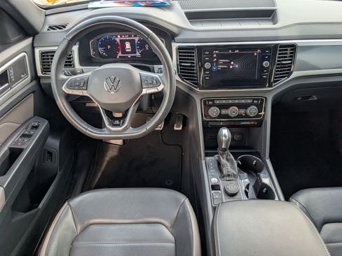 Used 2021 Volkswagen Atlas Cross Sport SEL Premium R-Line AWD/4WD image 6