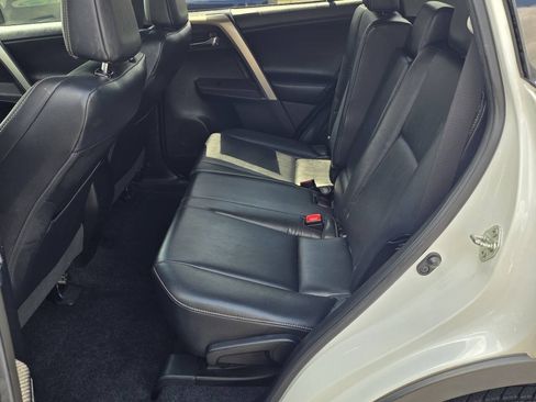 Used 2014 Toyota RAV4 Limited w/ Technology Package AWD/4WD image 13