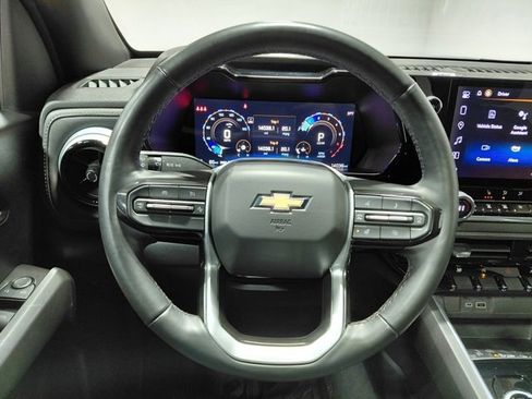 Used 2024 Chevrolet Colorado LT w/ LT Convenience Package III image 31