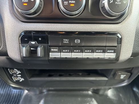 Used 2024 RAM 2500 Tradesman w/ Snow Chief Group image 40