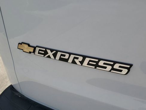 New 2025 Chevrolet Express 2500 Extended w/ Chrome Appearance Package RWD image 6