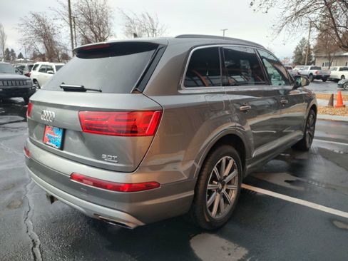Used 2017 Audi Q7 3.0T Premium Plus w/ Premium Plus Package image 5