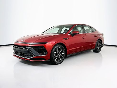 Used 2025 Hyundai Sonata SEL image 3