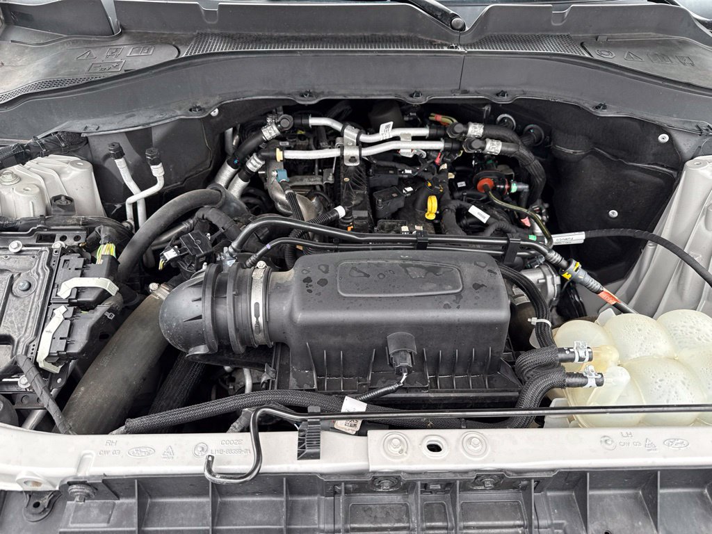 Used 2022 Ford Explorer XLT w/ Equipment Group 202A AWD/4WD image 47