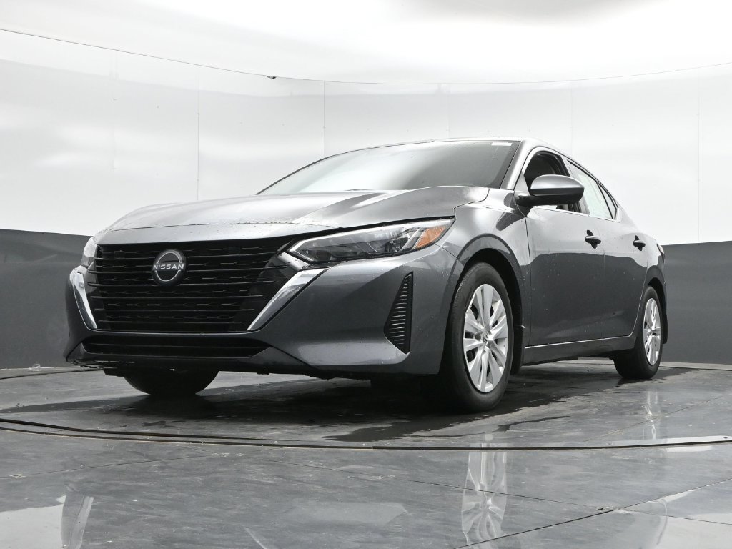 Used 2025 Nissan Sentra S FWD image 40