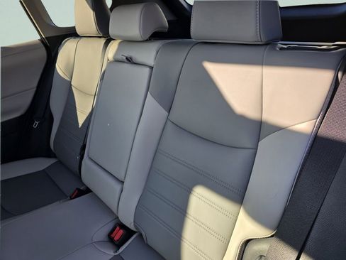 Used 2025 Toyota RAV4 XLE Premium image 29