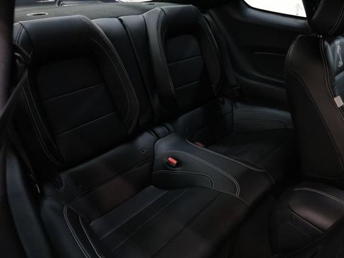 Used 2022 Ford Mustang Shelby GT500 w/ Technology Package RWD image 19