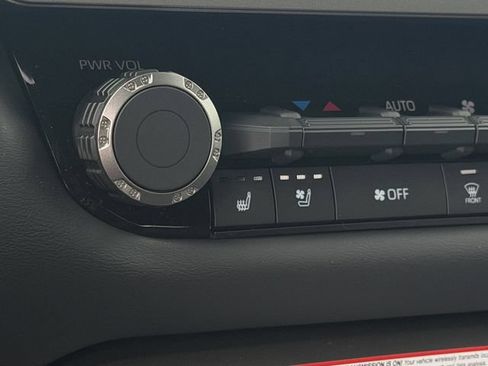 Certified 2026 Toyota Tundra Platinum AWD/4WD image 16