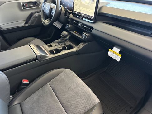 New 2026 Toyota RAV4 XSE AWD/4WD image 17