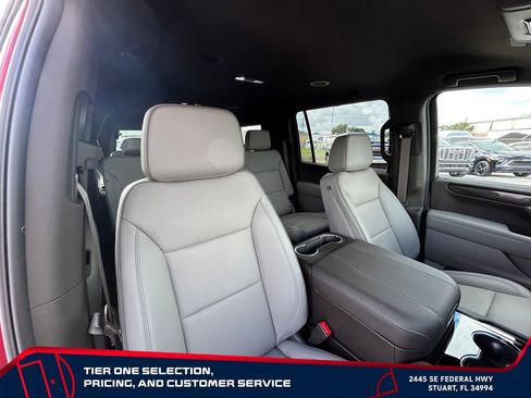 New 2026 GMC Yukon XL Elevation w/ LPO, Elevation Black Package RWD image 15