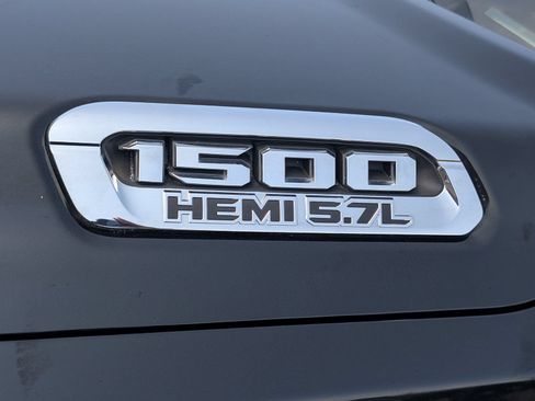 Used 2019 RAM 1500 Big Horn RWD image 7
