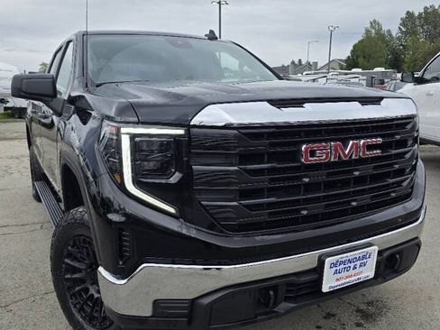 Used 2024 GMC Sierra 1500 Pro AWD/4WD image 1