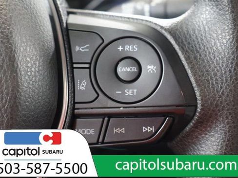 Used 2020 Toyota Camry LE FWD image 19