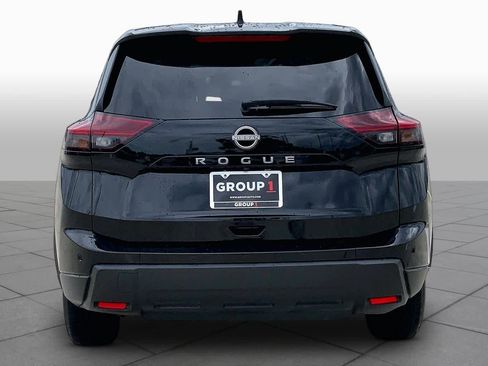 Used 2024 Nissan Rogue S FWD image 5