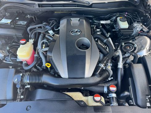 Used 2016 Lexus IS 200t image 33