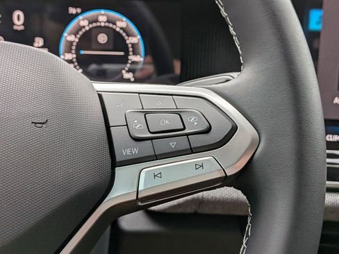 New 2026 Volkswagen Tiguan S FWD image 28