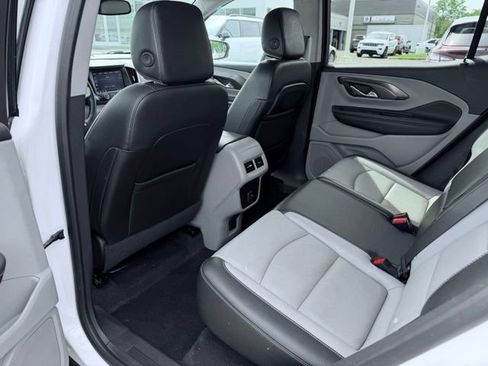 Used 2023 GMC Terrain SLT w/ Tech Package AWD/4WD image 22