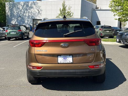 Used 2017 Kia Sportage EX w/ EX Premium Package AWD/4WD image 6