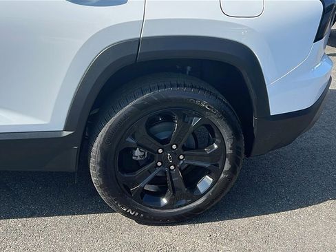 New 2026 Chevrolet Equinox LT image 9