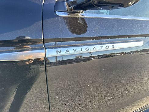 New 2025 Lincoln Navigator Reserve AWD/4WD image 29
