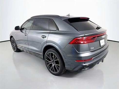 Used 2021 Audi Q8 Premium Plus image 3