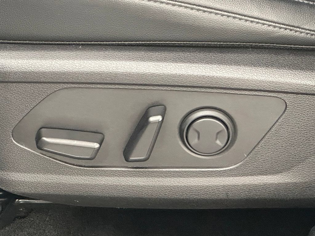 Used 2023 Kia Sportage EX FWD image 39
