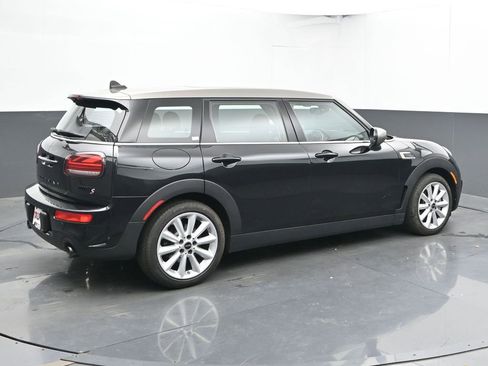 Used 2023 MINI Cooper Clubman S w/ Premium Package image 11