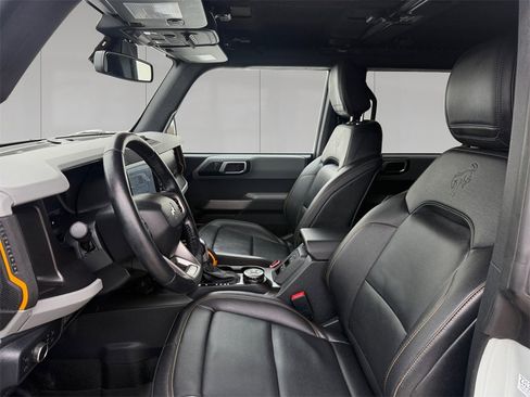 Used 2021 Ford Bronco Badlands image 10