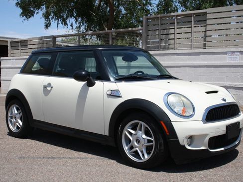 Used 2010 MINI Cooper S FWD image 3