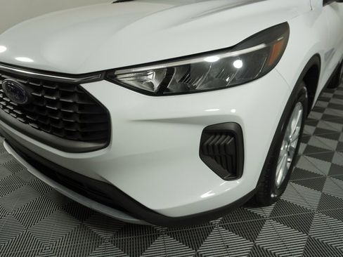 Used 2024 Ford Escape Active image 11