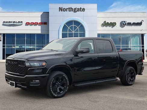Used 2025 RAM 1500 Big Horn AWD/4WD image 2