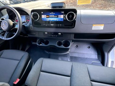 New 2026 Mercedes-Benz Sprinter 2500 image 7