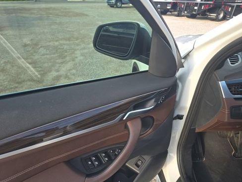 Used 2021 BMW X1 sDrive28i w/ Premium Package FWD image 10