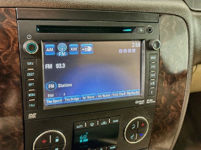 Used 2013 GMC Yukon XL Denali AWD/4WD image 19