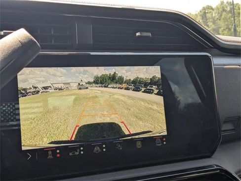 Used 2024 GMC Sierra 2500 AT4 w/ AT4 Preferred Package image 27