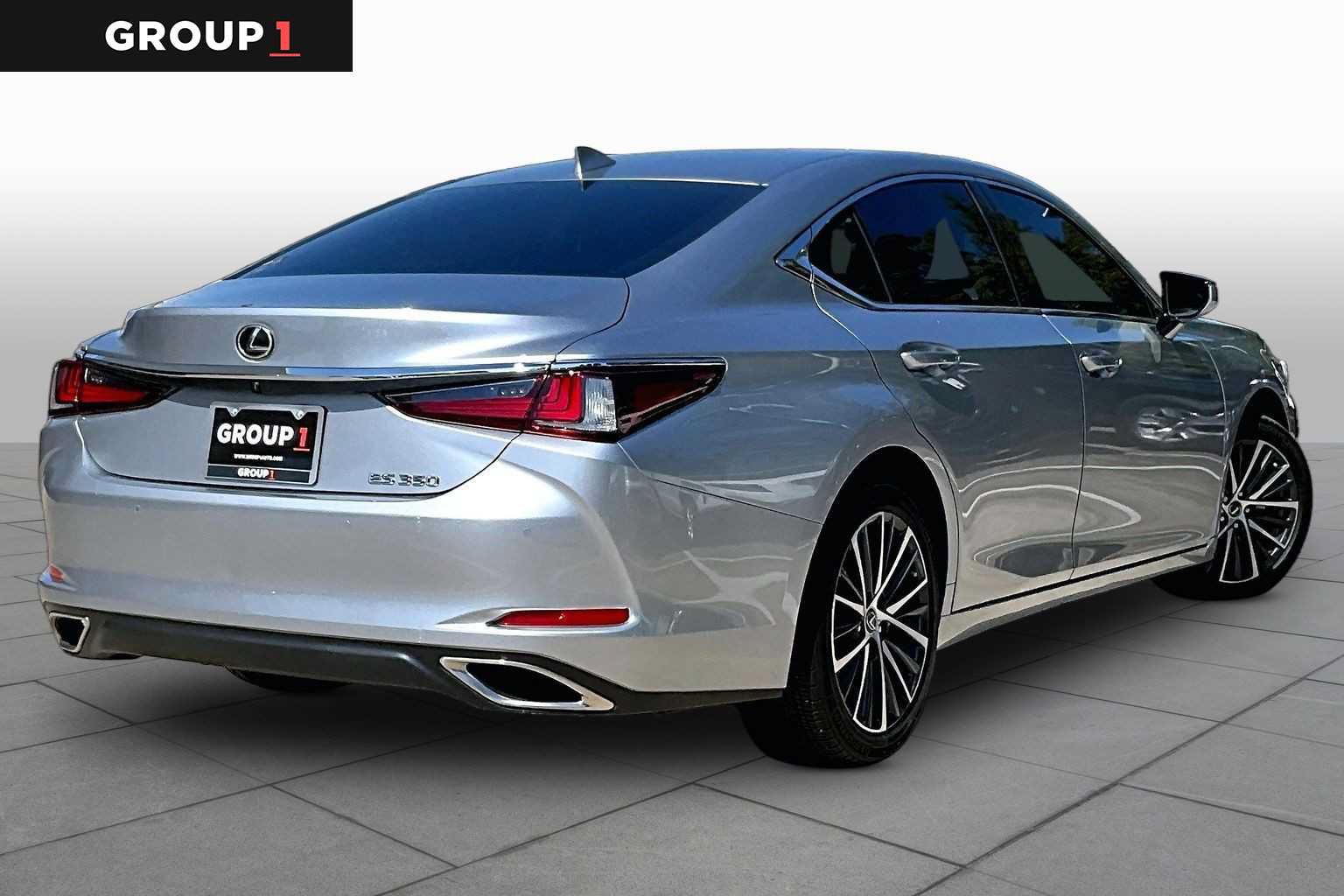 Used 2025 Lexus ES 350 w/ Premium Package FWD image 11
