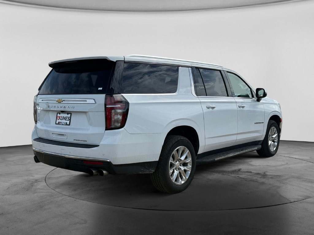 Used 2022 Chevrolet Suburban Premier AWD/4WD image 10