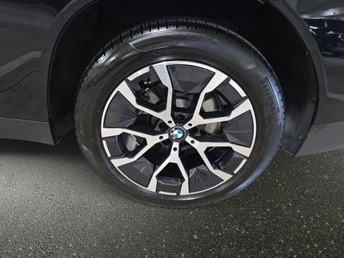 Used 2025 BMW X3 xDrive30i w/ Premium Package image 32