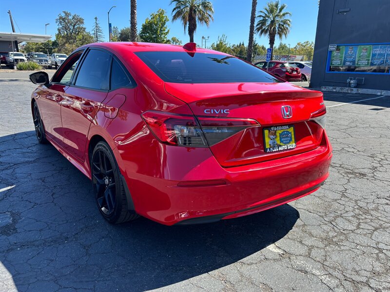 Used 2023 Honda Civic Sport image 7
