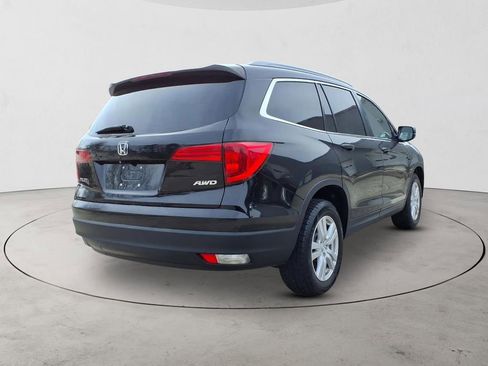 Used 2017 Honda Pilot LX image 5