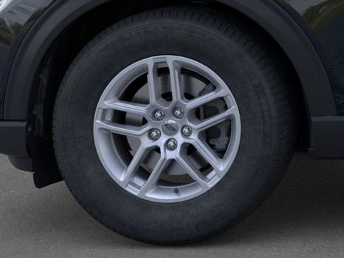 New 2026 Ford Explorer Active RWD image 19