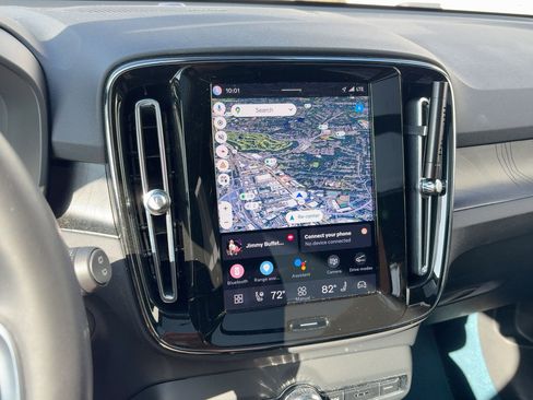 Certified 2023 Volvo XC40 Recharge Ultimate image 23