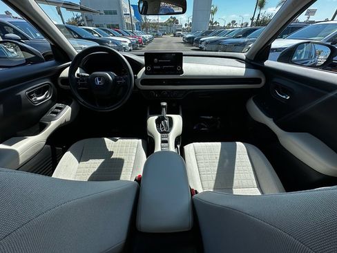 Certified 2024 Honda HR-V LX image 16
