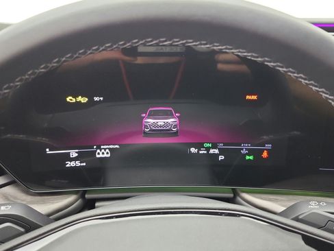 Used 2025 Audi Q5 Premium w/ Convenience Package AWD/4WD image 9