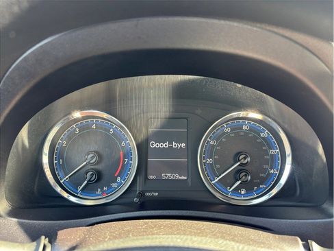 Used 2017 Toyota Corolla LE image 16