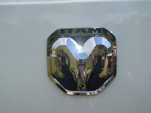 Used 2025 RAM ProMaster 2500 w/ U-Haul Equipment Group FWD image 30