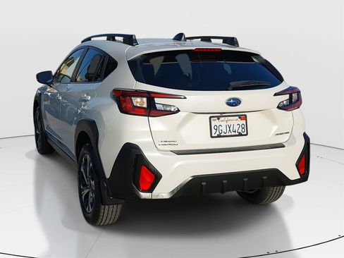 Used 2024 Subaru Crosstrek 2.0i Premium image 5